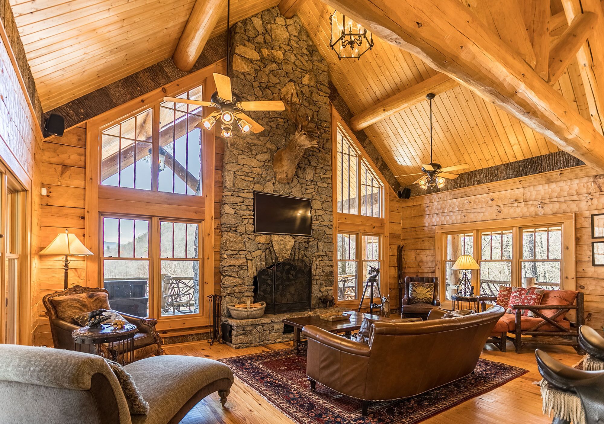 Red Stag Lodge In Eagles Nest Hot Tub Game Room Outdoor