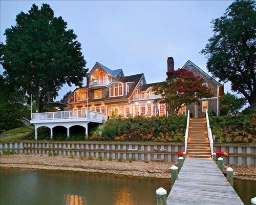 Great Place to stay Exquisite Water-front Chesapeake Bay Home Near Chesapeake City near Chesapeake City 