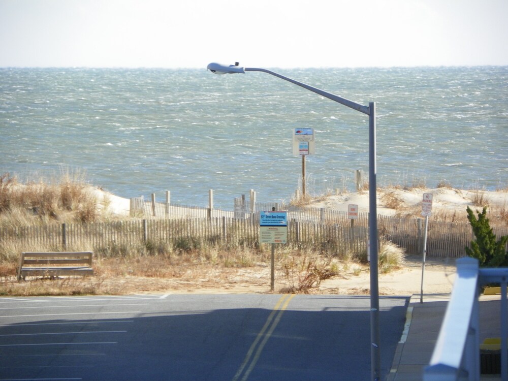 Brand new smart TV's in every bedroom  -  Brand New 55 inch TV in Living Room