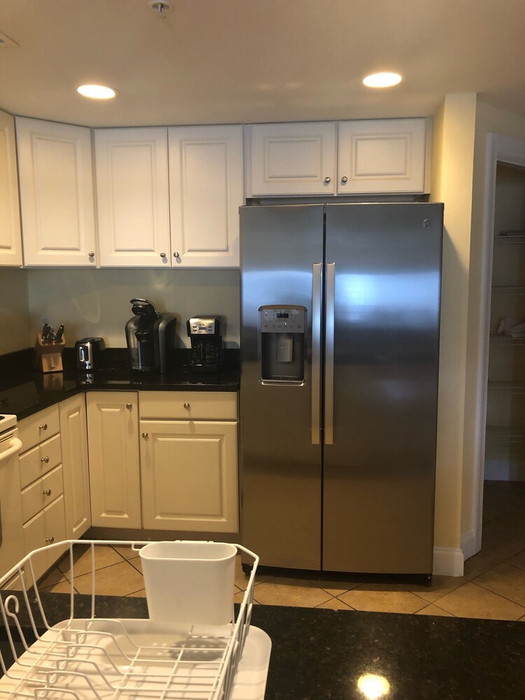 Brand new smart TV's in every bedroom  -  Brand New 55 inch TV in Living Room