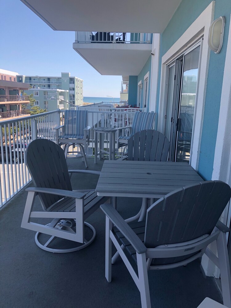 Brand new smart TV's in every bedroom  -  Brand New 55 inch TV in Living Room