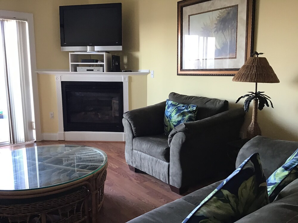 Brand new smart TV's in every bedroom  -  Brand New 55 inch TV in Living Room