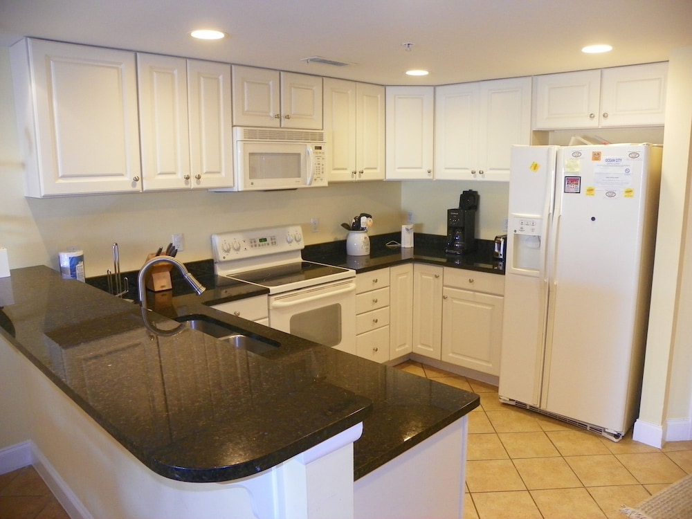 Brand new smart TV's in every bedroom  -  Brand New 55 inch TV in Living Room