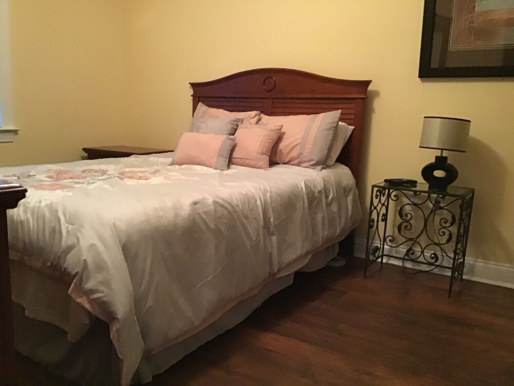 Brand new smart TV's in every bedroom  -  Brand New 55 inch TV in Living Room