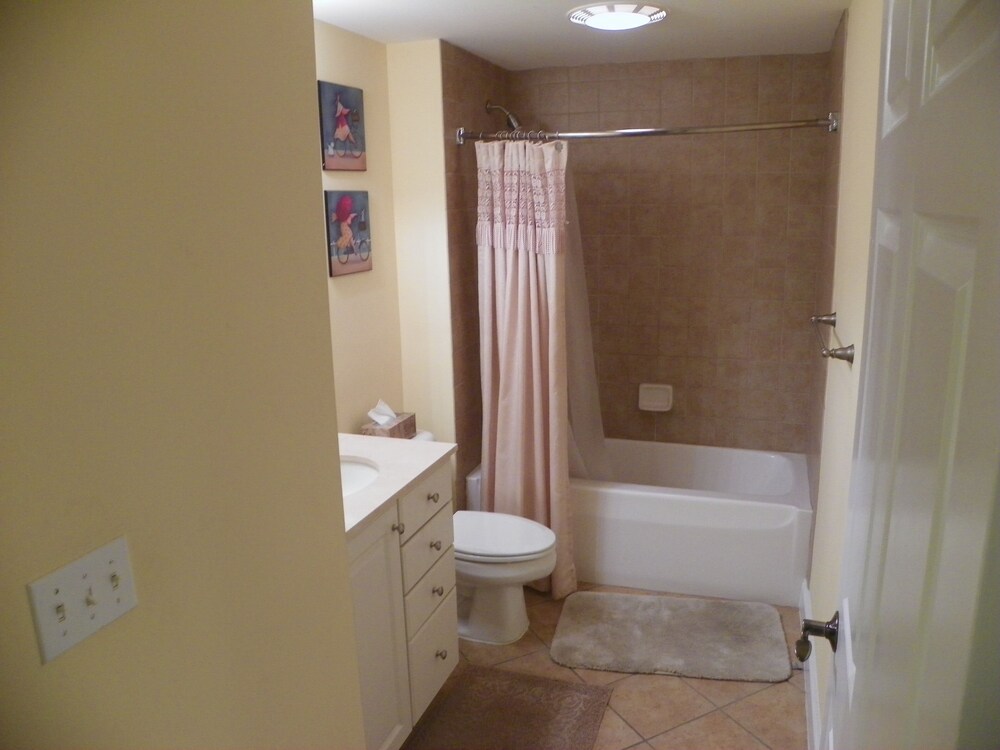 Brand new smart TV's in every bedroom  -  Brand New 55 inch TV in Living Room