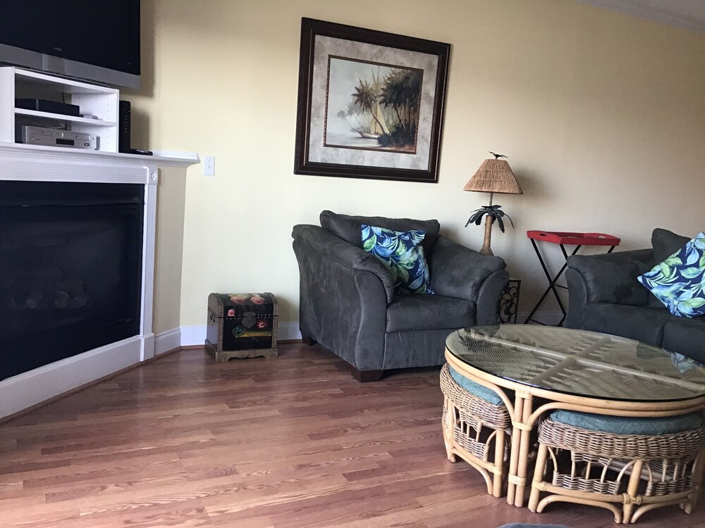 Brand new smart TV's in every bedroom  -  Brand New 55 inch TV in Living Room