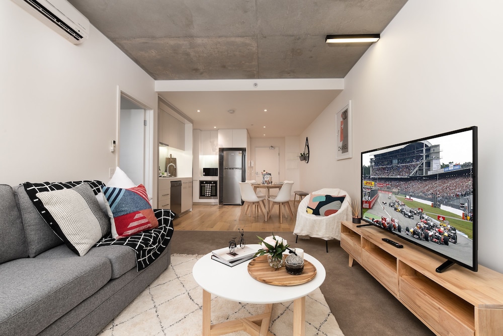 568 St Kilda Road Apartments by TWIG