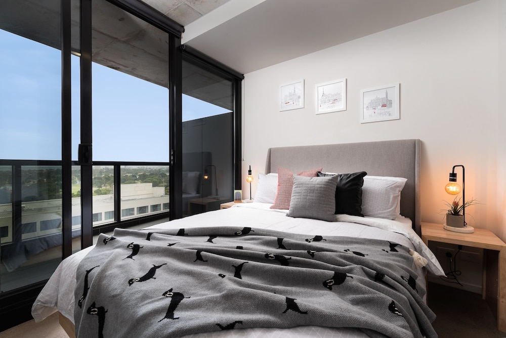 568 St Kilda Road Apartments by TWIG