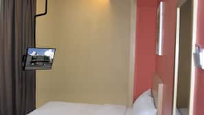 Desk, blackout curtains, iron/ironing board, free WiFi