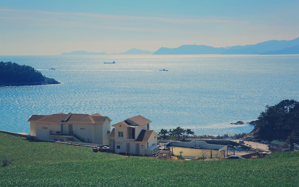 Namhea Pension Marronnier in Namhae, South Korea