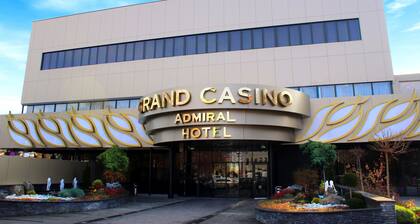 Admiral Hotel