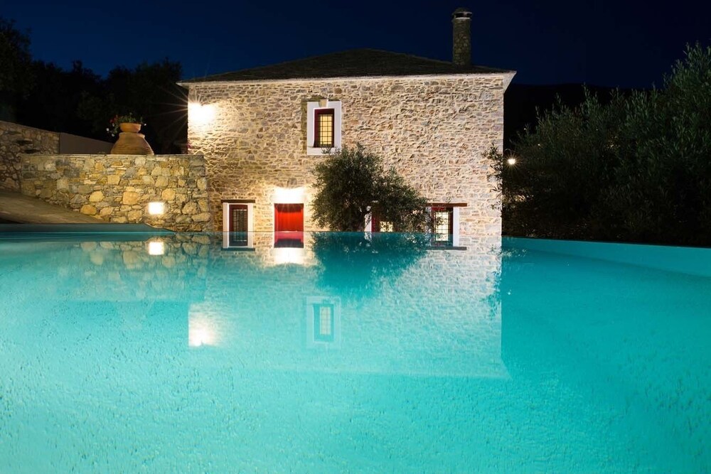 4 Star Hotels