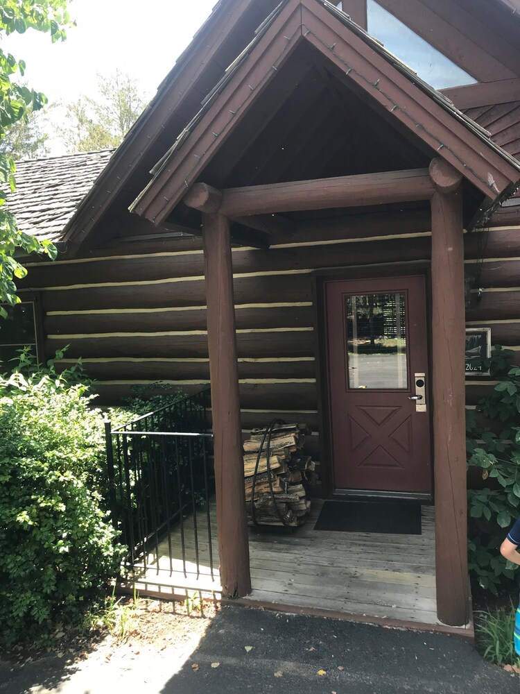 Big Cedar Lodge Wilderness Studio 101 In Branson Hotel Rates