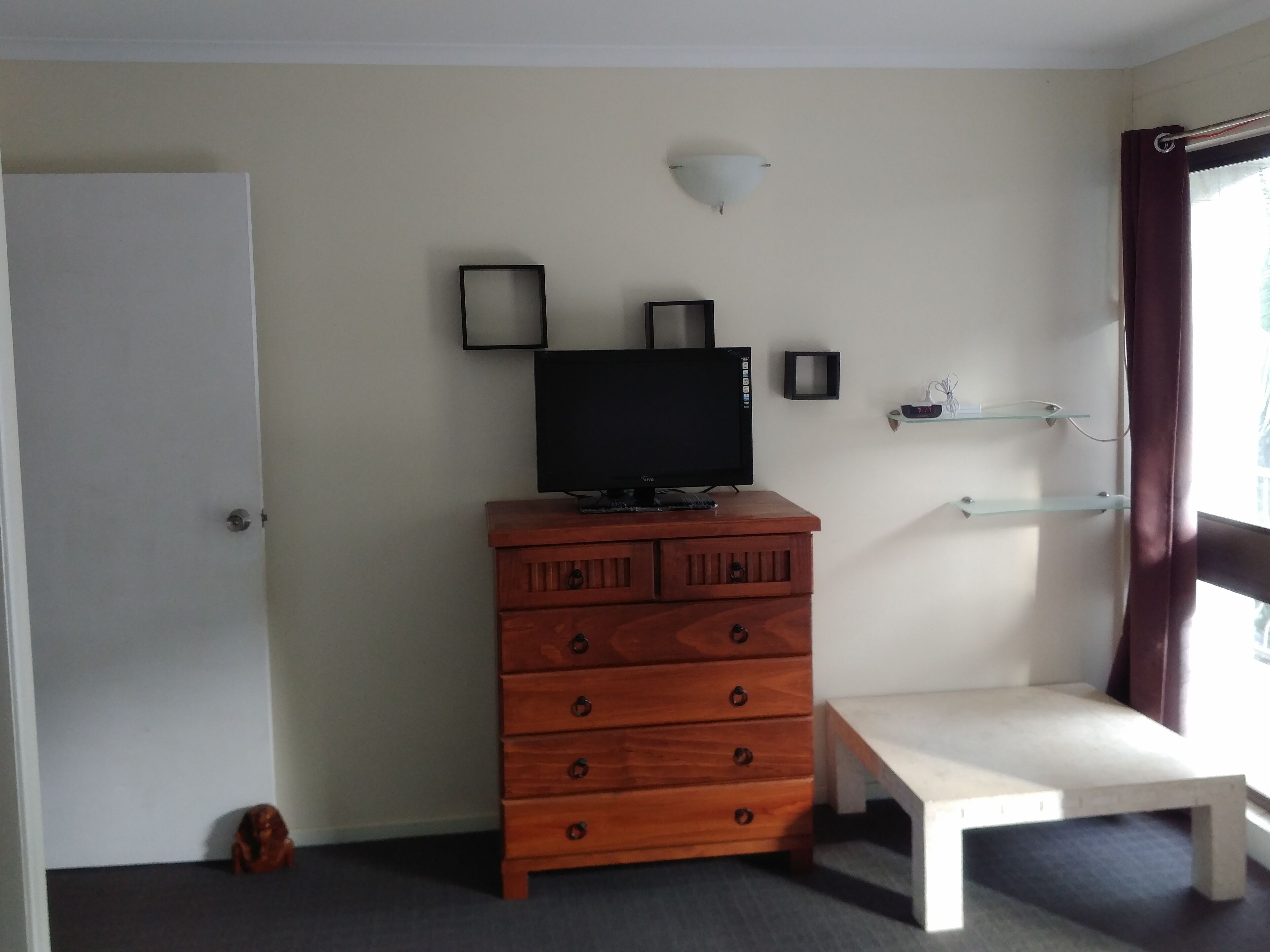 Extra Low because we are new to Stayz & need your 5 Star Reviews