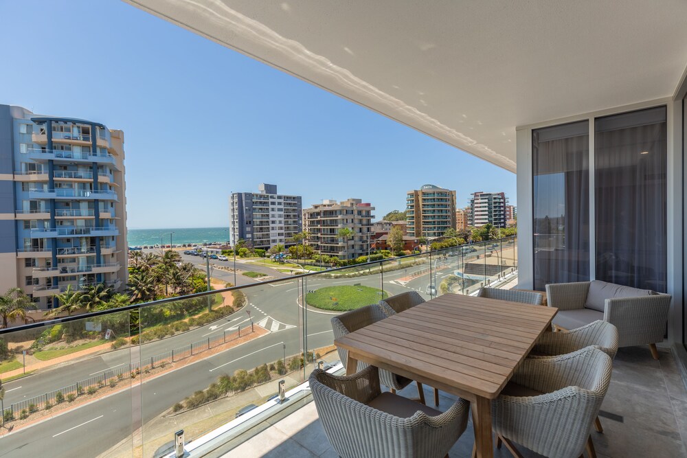Astina Suites Forster