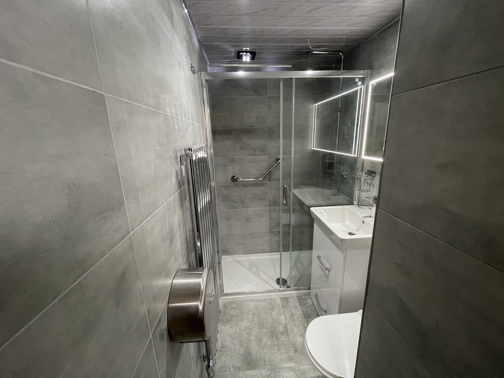 Hendham House Hotel