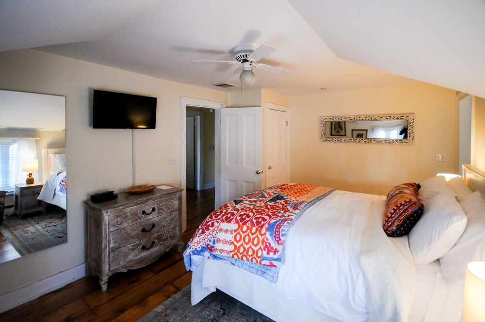 The Gables of Rhinebeck Inn in Poughkeepsie Best Rates & Deals on Orbitz