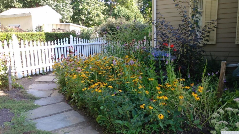 The Gables of Rhinebeck Inn in Poughkeepsie Best Rates & Deals on Orbitz