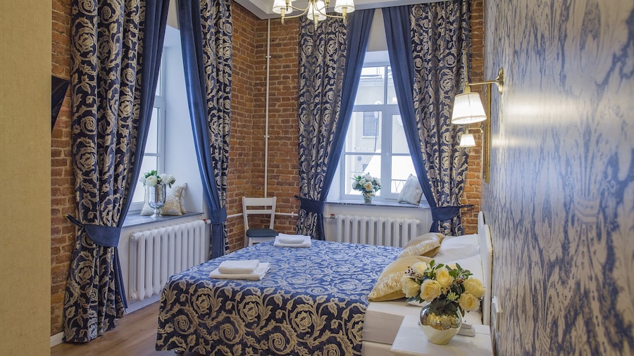 Catherine Art Hotel