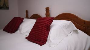 Free WiFi, linens