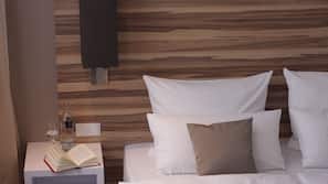 Hypo-allergenic bedding, in-room safe, desk, laptop workspace