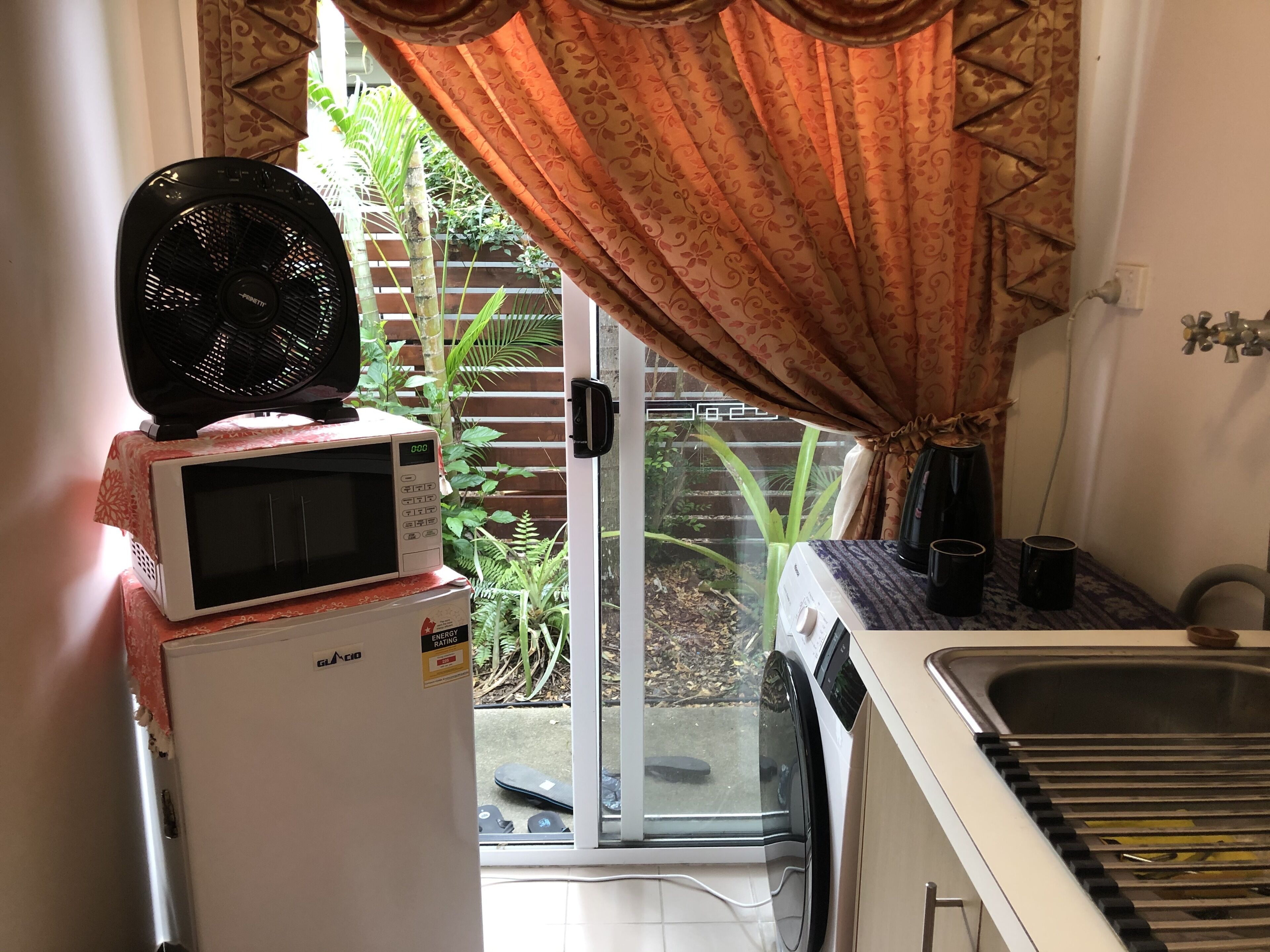 Private Self Contained 1 bed Accommodation With Bikes and Breakfast