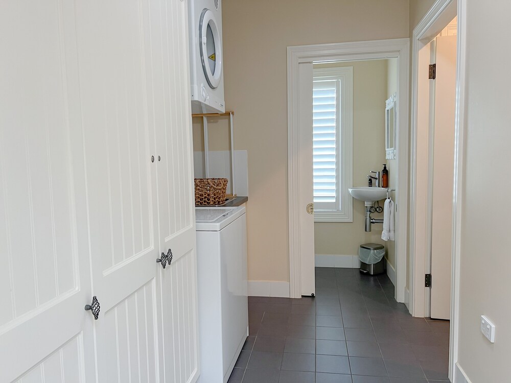 The Monarch Tumut Tumut Stayz