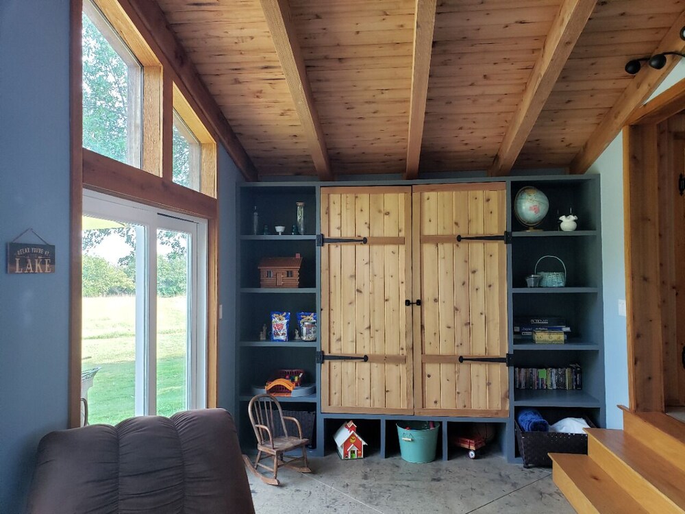 Lake Front Relaxation at Pomona Lake Cabin One Hour from Kansas City