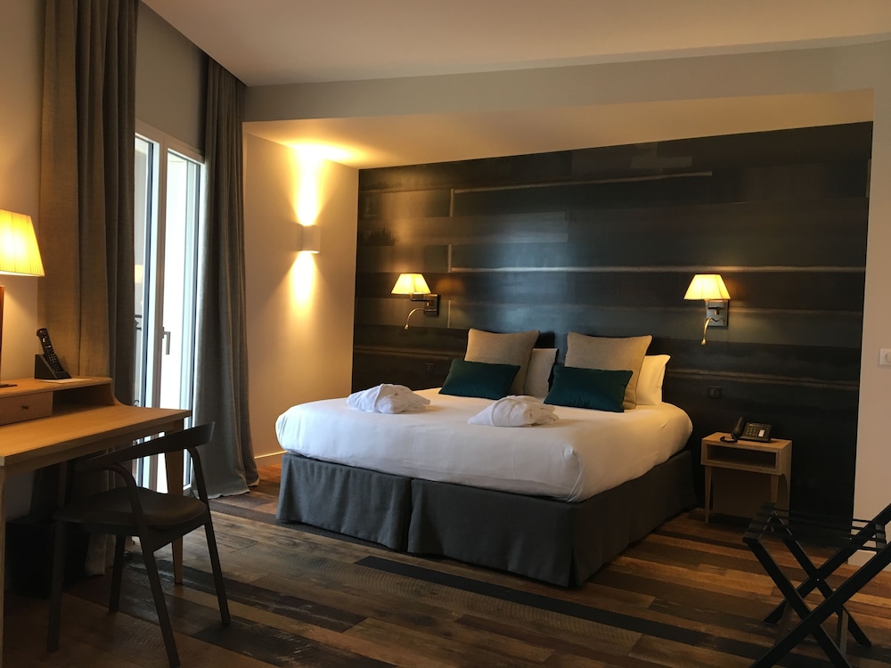 Hotel De La Plage In Saint Jean De Luz Cheap Hotel Deals