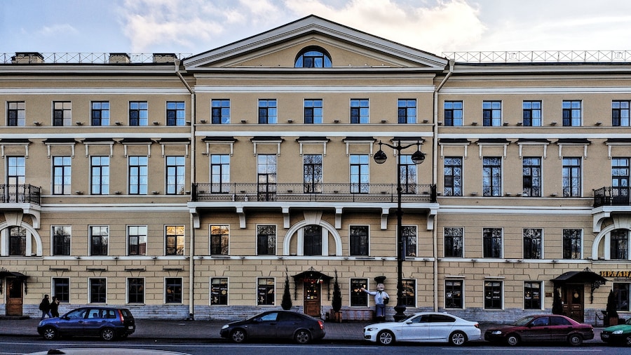Petr Hotel