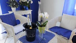 Décoration personnalisée, ameublement personnalisé, Wi-Fi gratuit