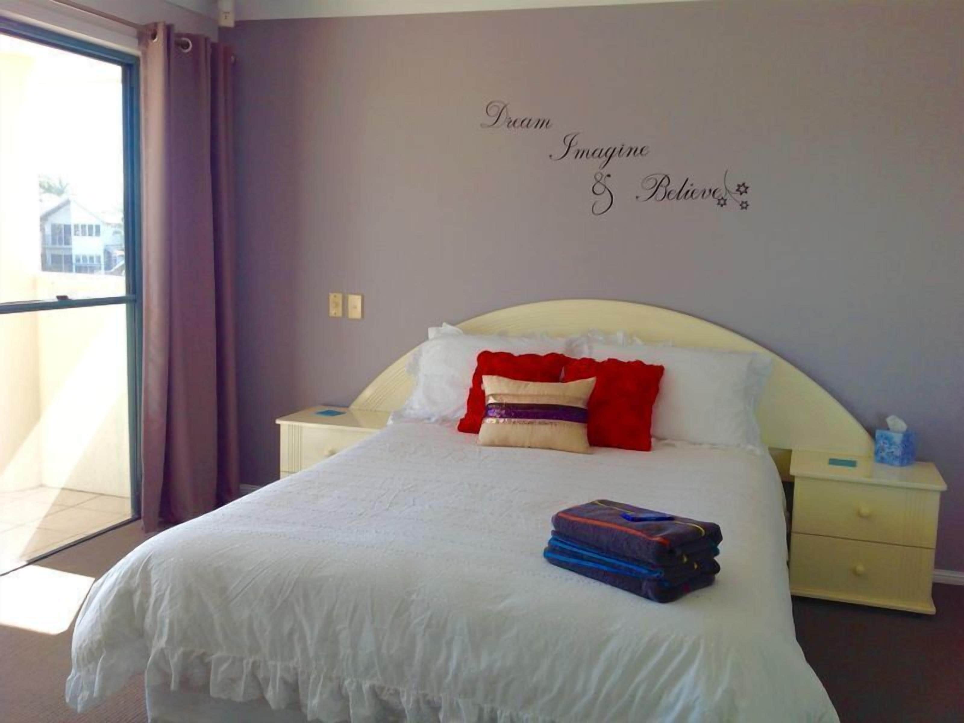 Bayz Maroochy Waters. Pet Friendly Stunning Sunshine Coast property with kayaks