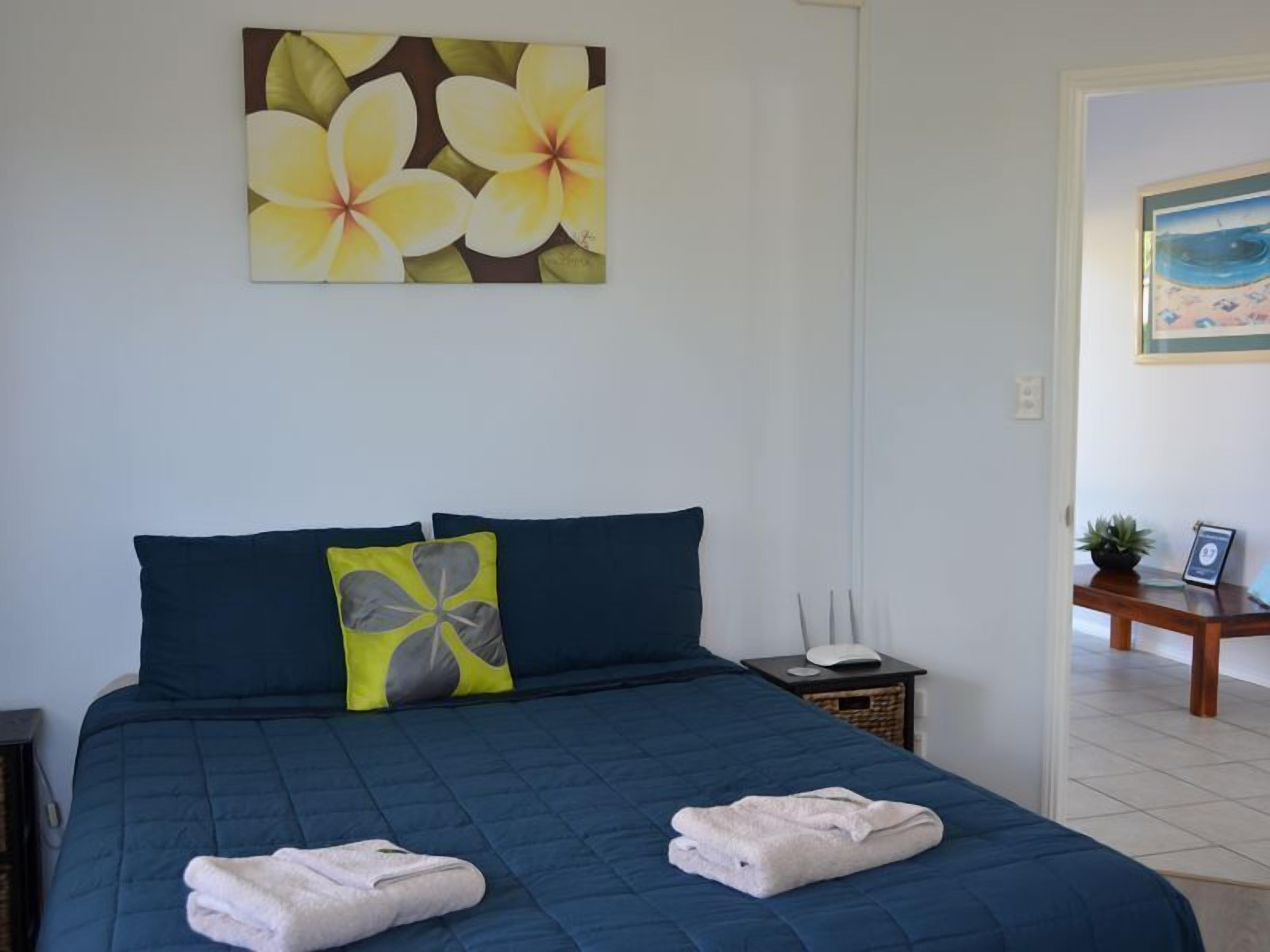 Bayz Maroochy Waters. Pet Friendly Stunning Sunshine Coast property with kayaks