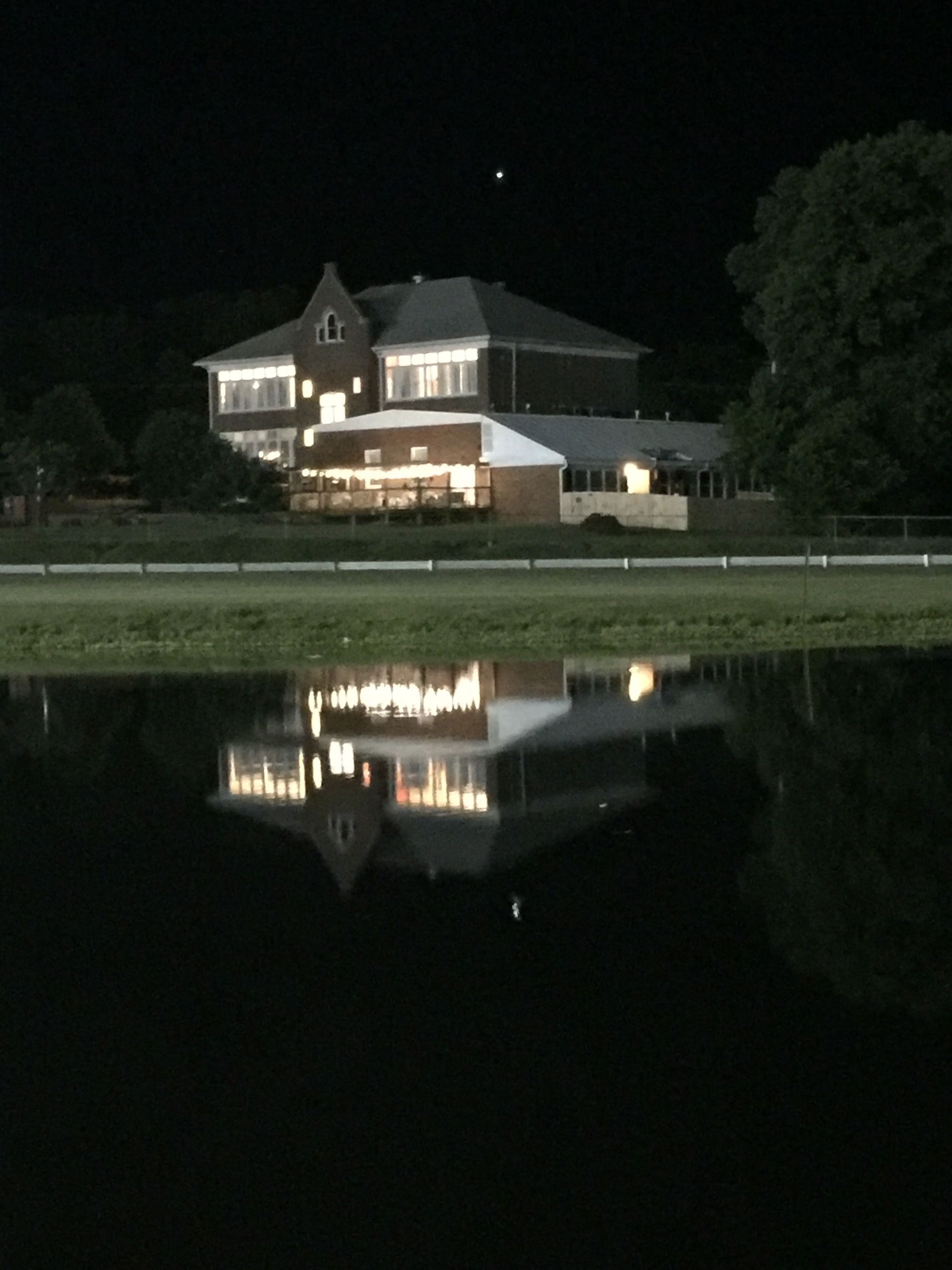 Davie School Inn in Carbondale, United States