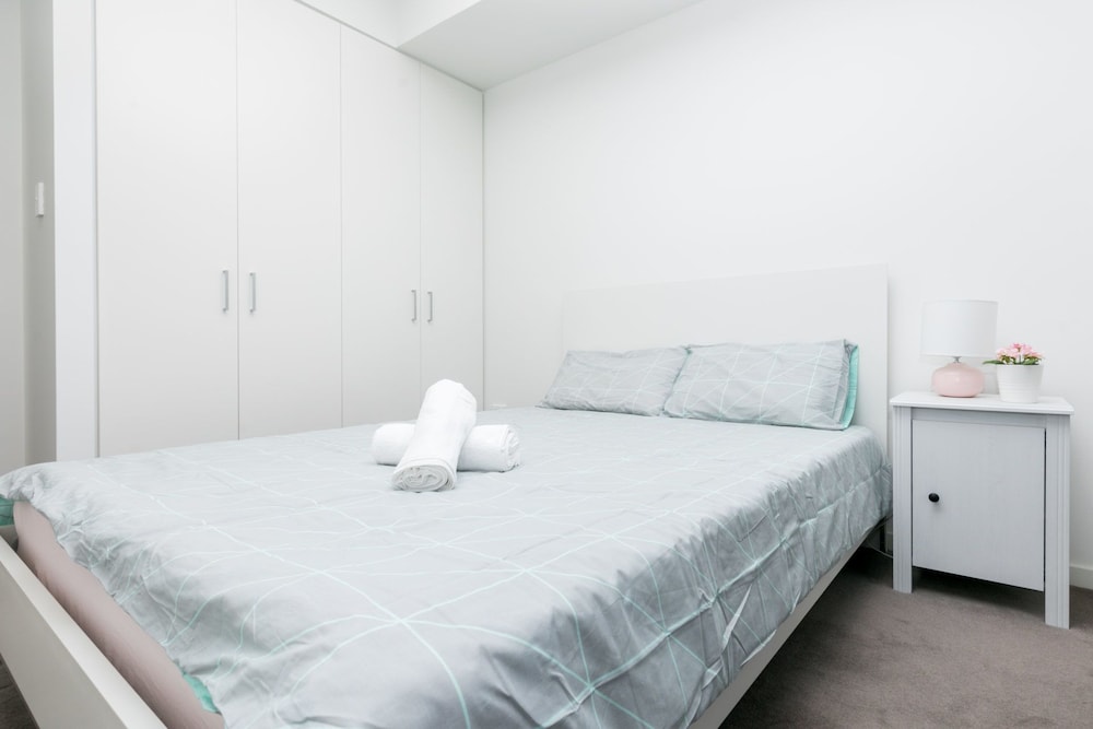 Spacious Bright Apartment