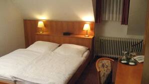 Schreibtisch, kostenloses WLAN
