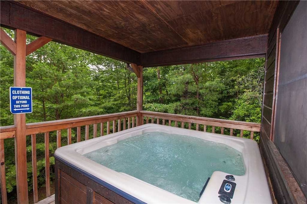 Secluded Sunset One Bedroom Cabin Gatlinburg Usa Best Price