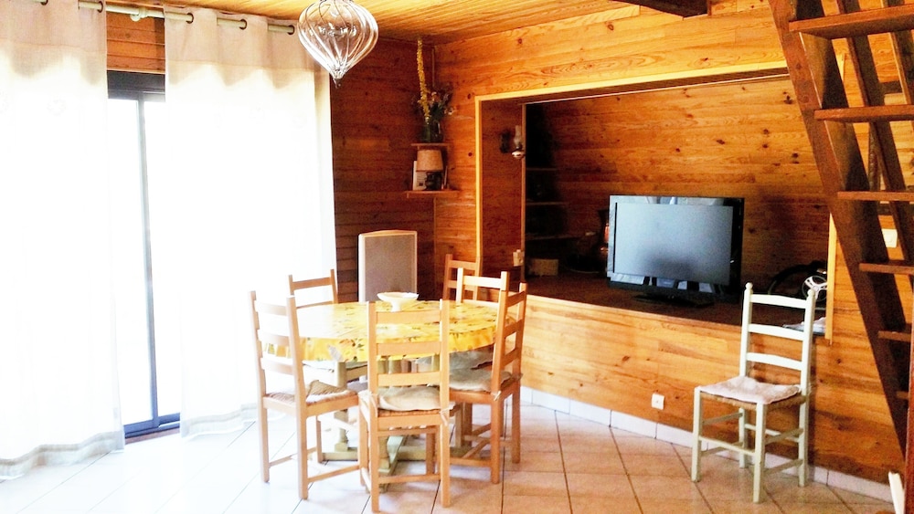 Country Cottage any Comfort Full South-calms in Allos, France