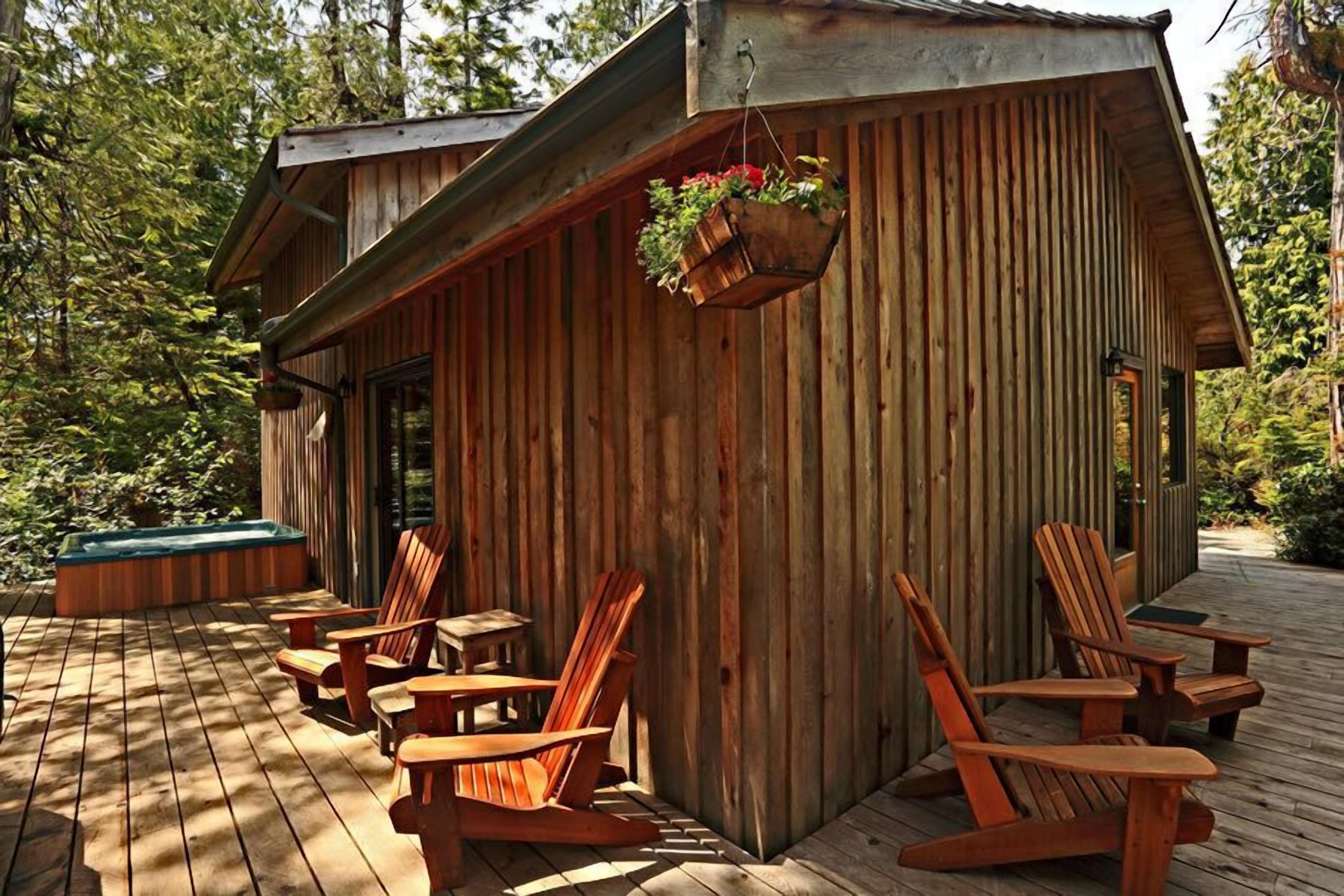 Abalone Inn 3 Bedroom Rental With Hot Tub Very Close To