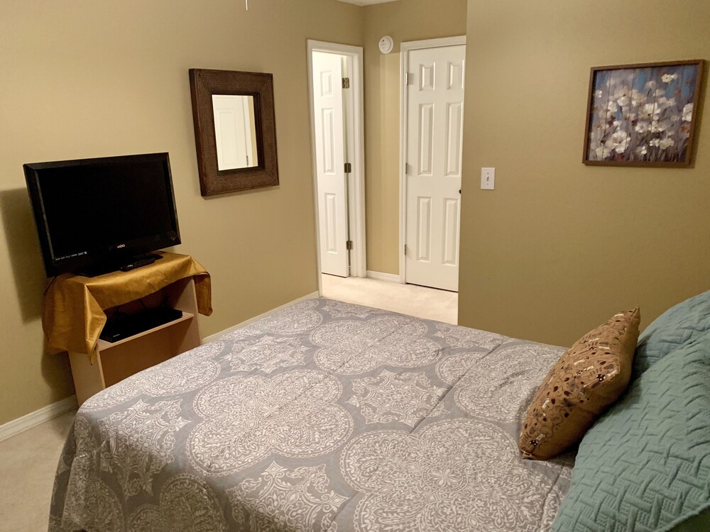 Retreat at the Beautiful Ross Reservoir in Flowood Best Rates