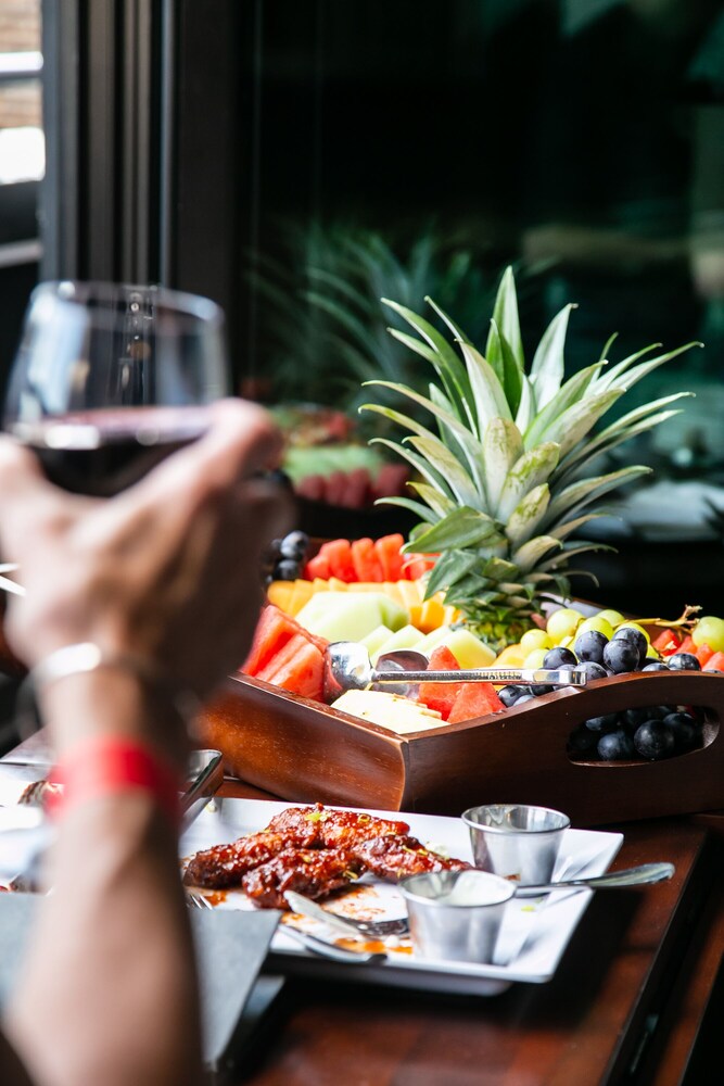 Photo - Henri on 24 Hotel Chelsea, Sonder by Marriott Bonvoy