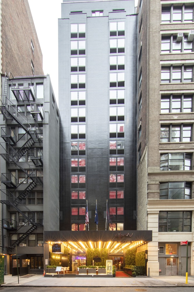 Photo - Henri on 24 Hotel Chelsea, Sonder by Marriott Bonvoy