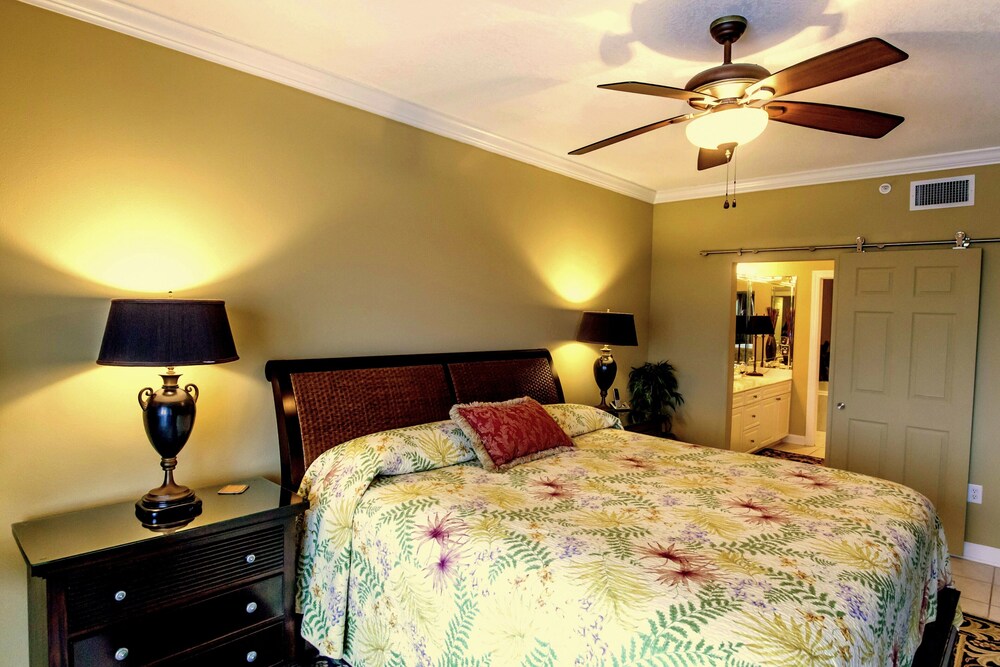 Admiral Quarters 2BR 2.5BA, SUPER NICE, 1521sf, OWNER MANAGED Orange