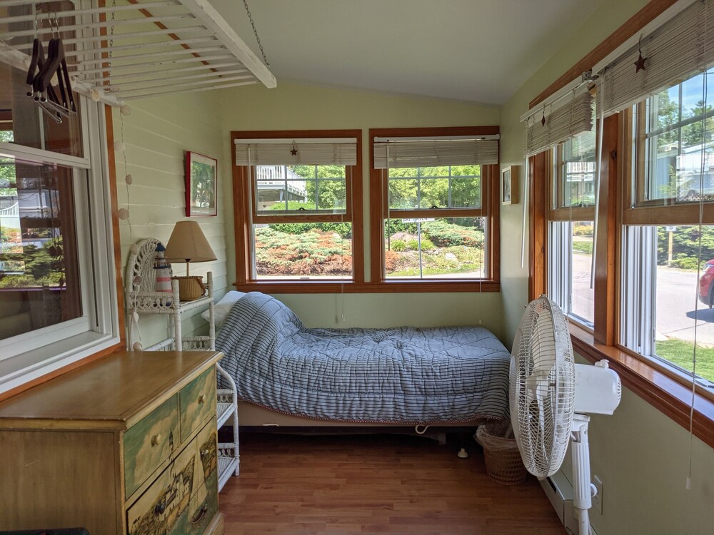 Stay Year Round at Memories Cottage, York Beach, Maine! York Beach Vrbo