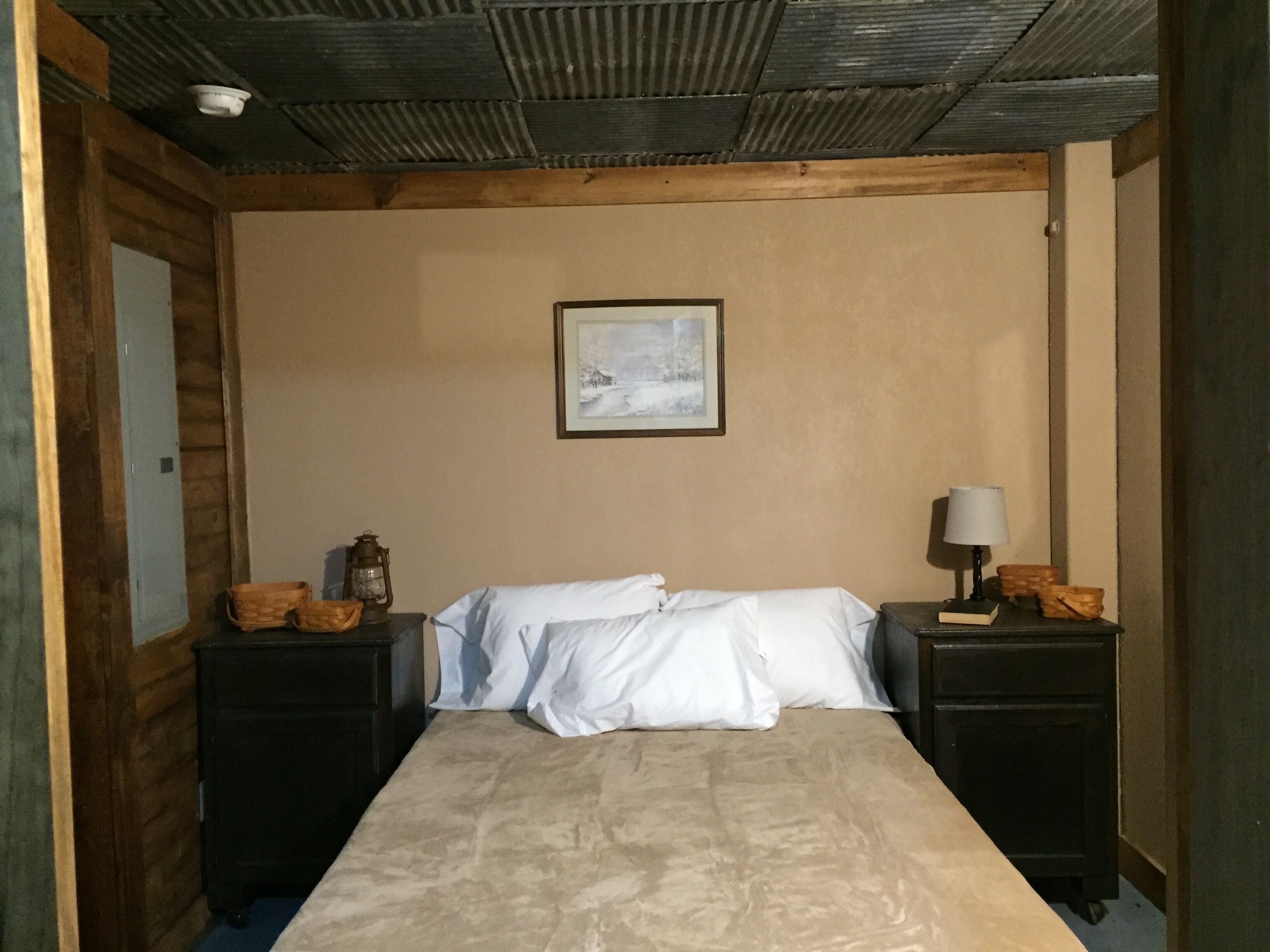 Cumberland River Cabin Rental in Burkesville, United States