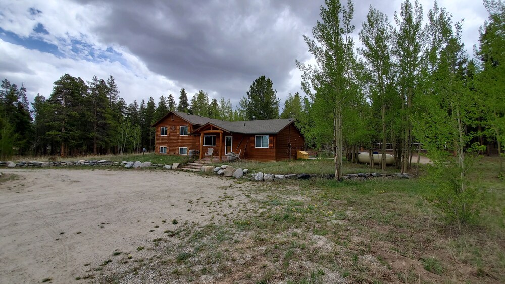 Walk To Town Zip Lines Mtn Croquet Sand Volleyball Hot Tub And Hammocks Fairplay Usa Best Price Guarantee Lastminute Com Au Walk To Town Zip Lines Mtn Croquet Sand Volleyball Hot Tub And Hammocks Fairplay Usa Best Price Guarantee Lastminute Com Au