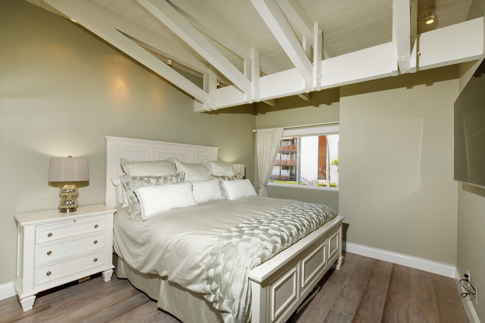 Fall Special 35 Off La Jolla Shores Beachfront Bungalow Oceanfront