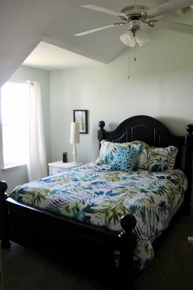 Possum Kingdom Lake At Its Best! On The Water With A Private Dock