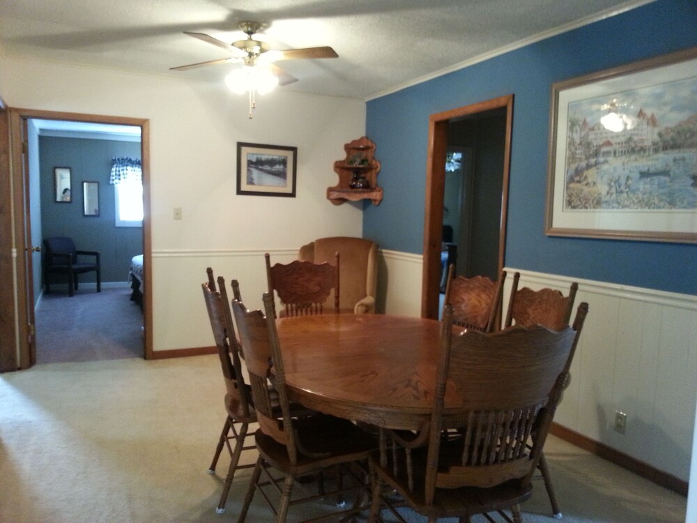 Boone Lake Bungalow.  Cozy, Comfortable and Convenient.