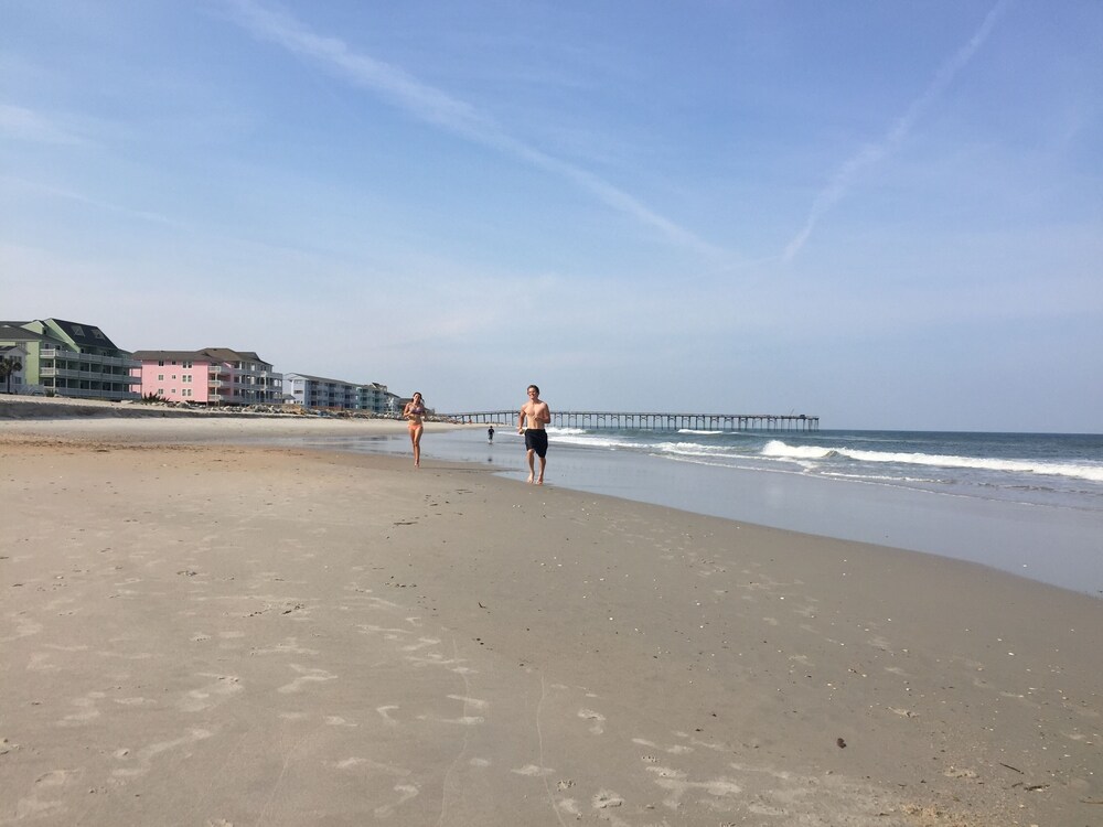 Four Winds, Carolina Beach Oceanfront Condo, North End